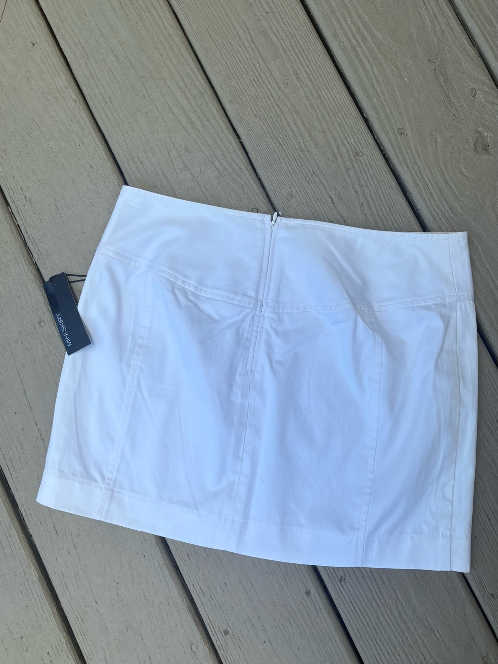 NWT EXPRESS White Women’s Mini Skirt, Size: 6 - Picture 2 of 11